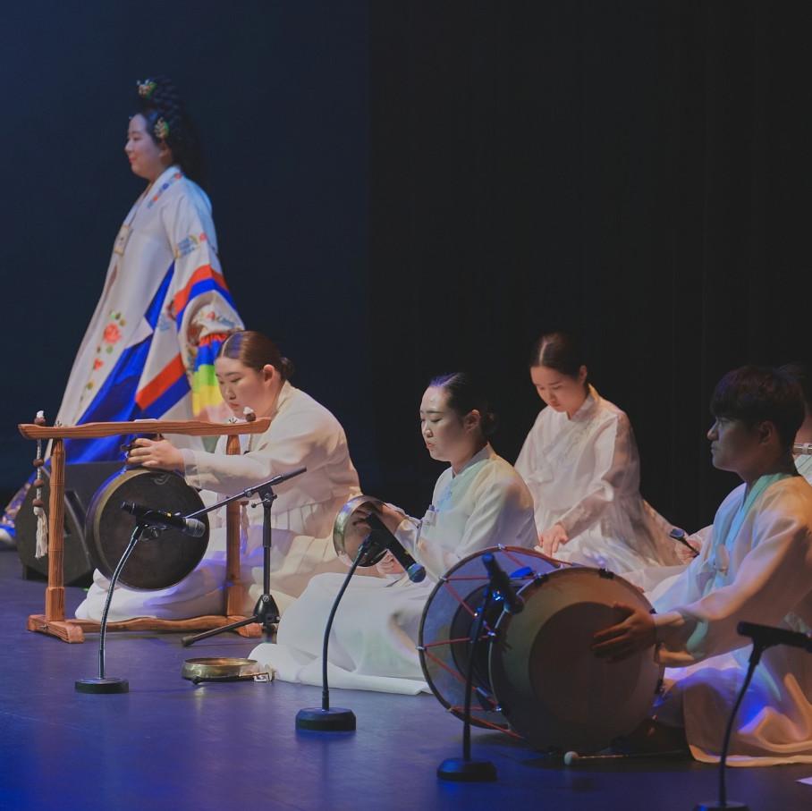 [전국]TPO에 맞는 공연을 기획하고 진행합니다.